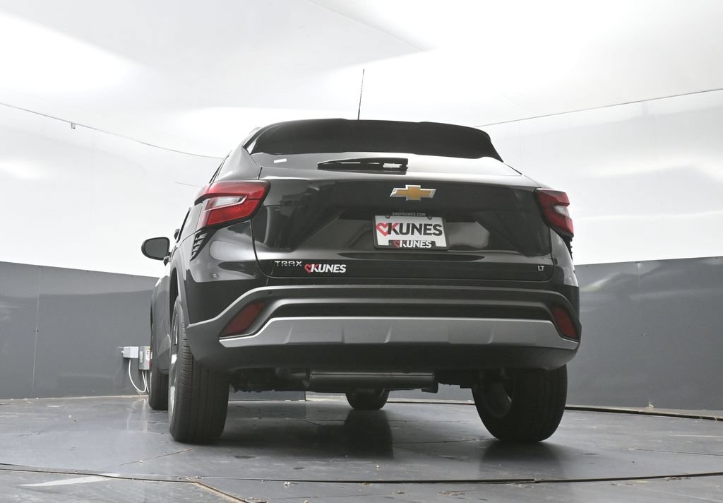 New 2026 Chevrolet Trax LT w/ Driver Confidence Package FWD image 50