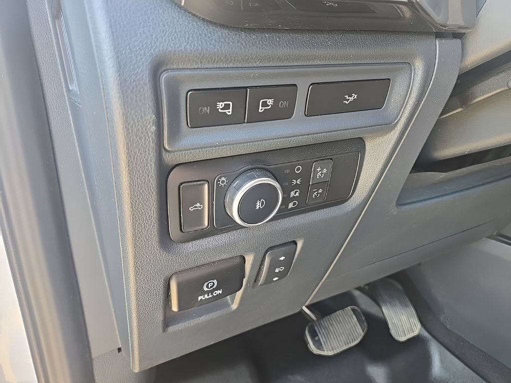 Used 2022 Ford F150 XLT w/ Equipment Group 302A High AWD/4WD image 14