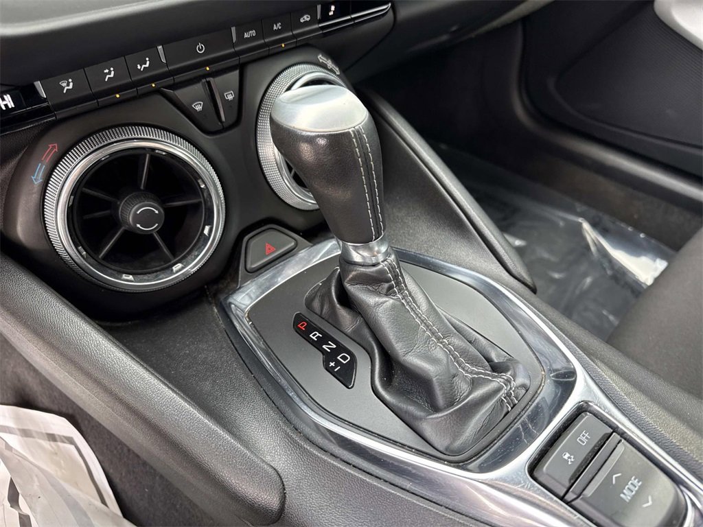Used 2021 Chevrolet Camaro LT image 20