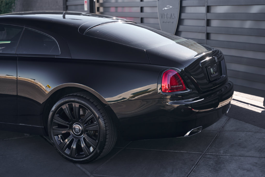 Used 2015 Rolls-Royce Wraith RWD image 9