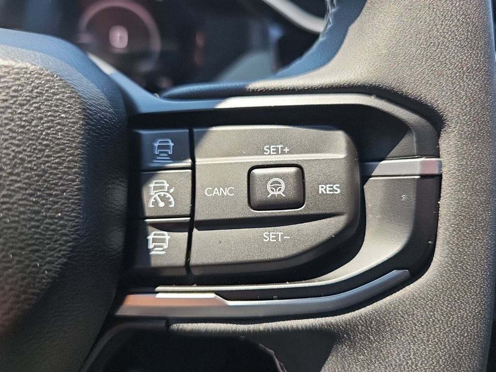 Certified 2026 Jeep Cherokee Limited AWD/4WD image 31