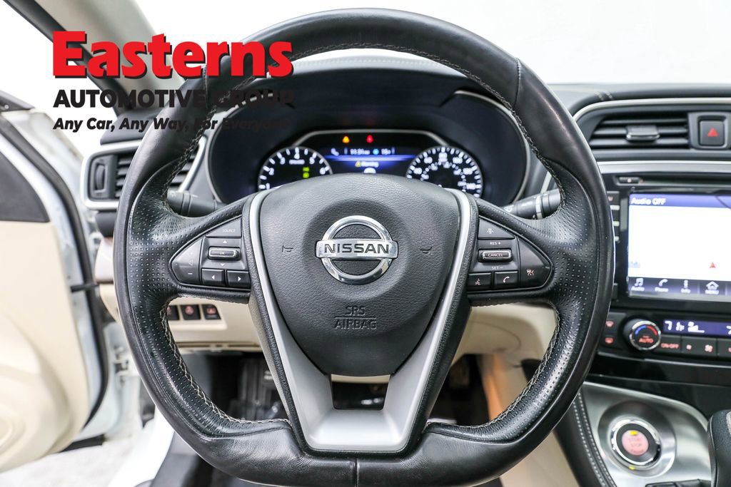 Used 2017 Nissan Maxima Platinum image 10