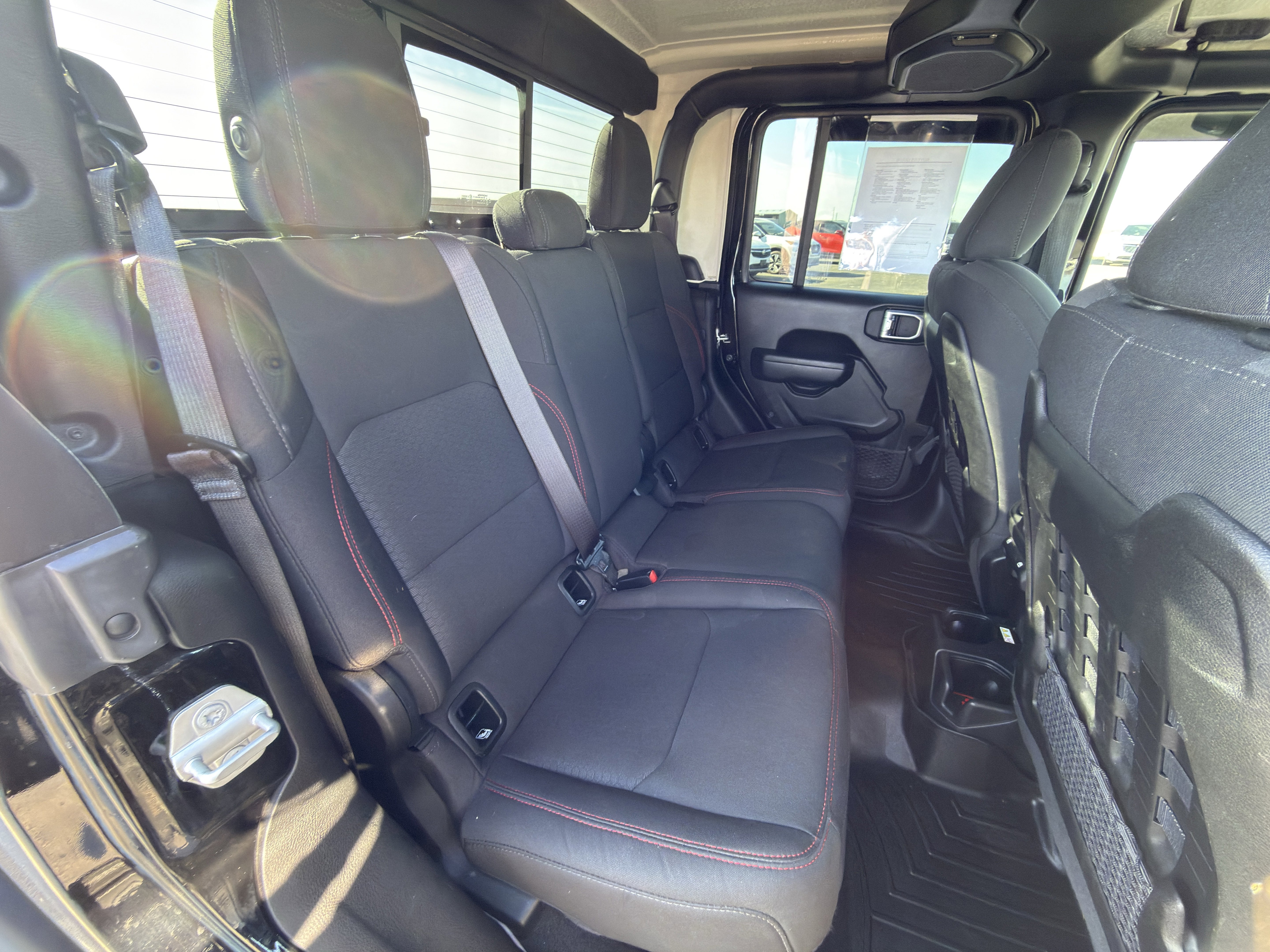 Used 2022 Jeep Gladiator Rubicon w/ Cold Weather Group image 14