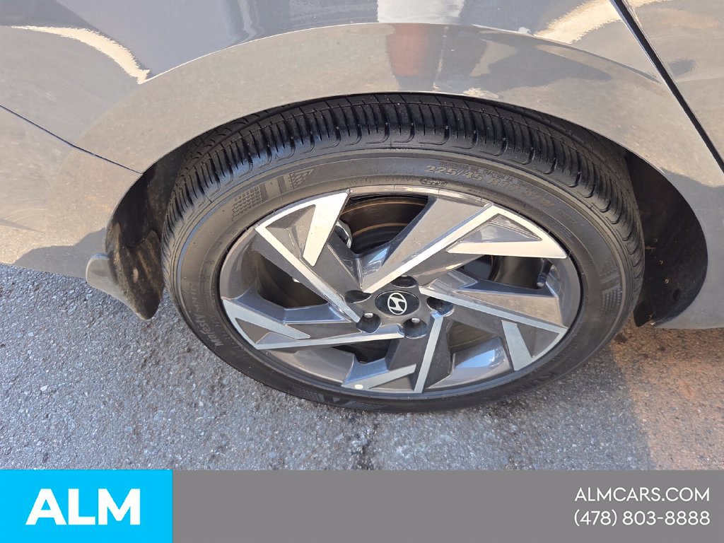 Certified 2025 Hyundai Elantra Sport FWD image 15