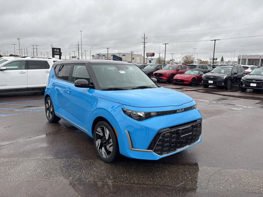 Used 2023 Kia Soul GT-Line FWD image 3