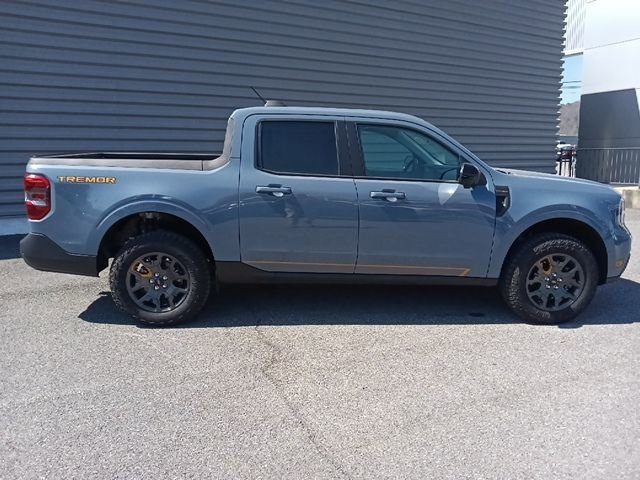 Certified 2025 Ford Maverick Tremor image 2