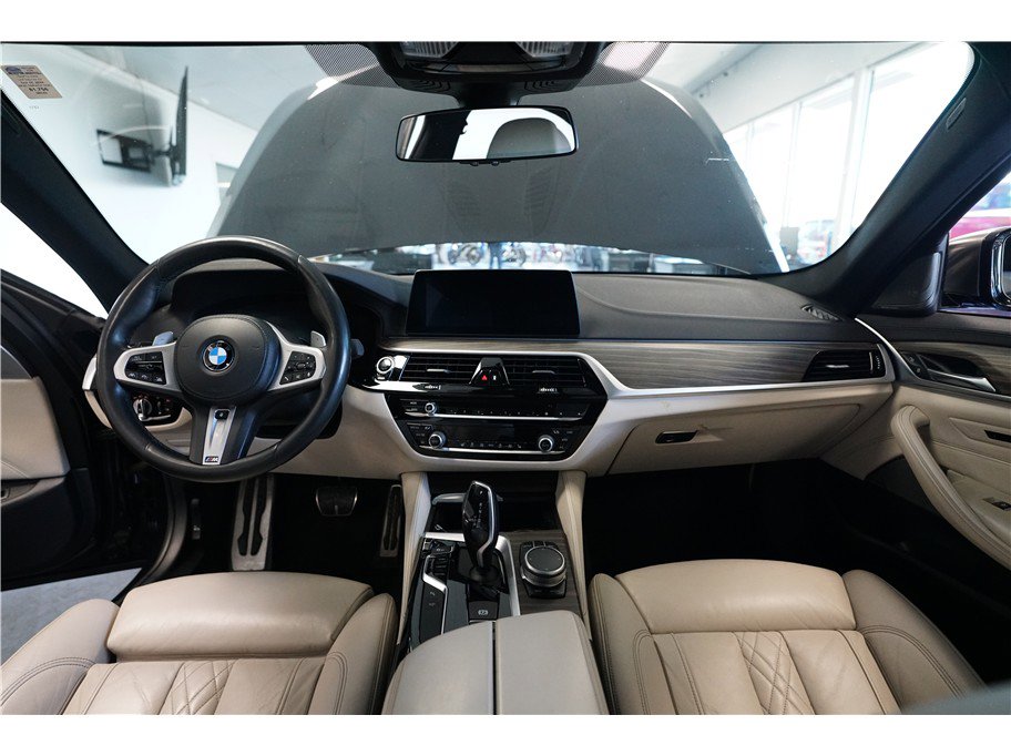Used 2020 BMW M550i xDrive w/ Executive Package AWD/4WD image 13
