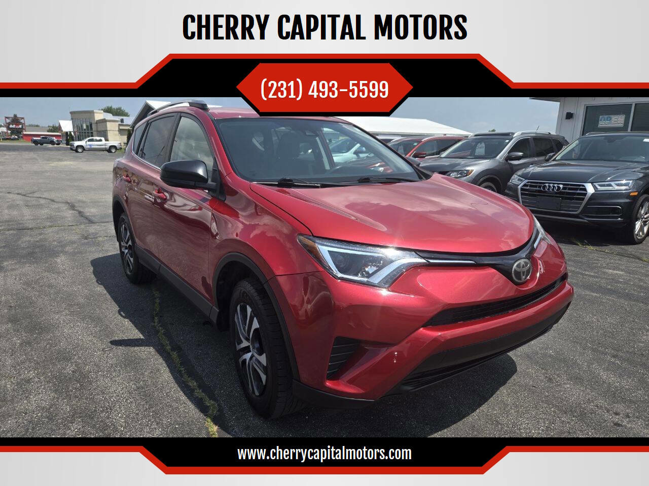 Used 2017 Toyota RAV4 LE image 1