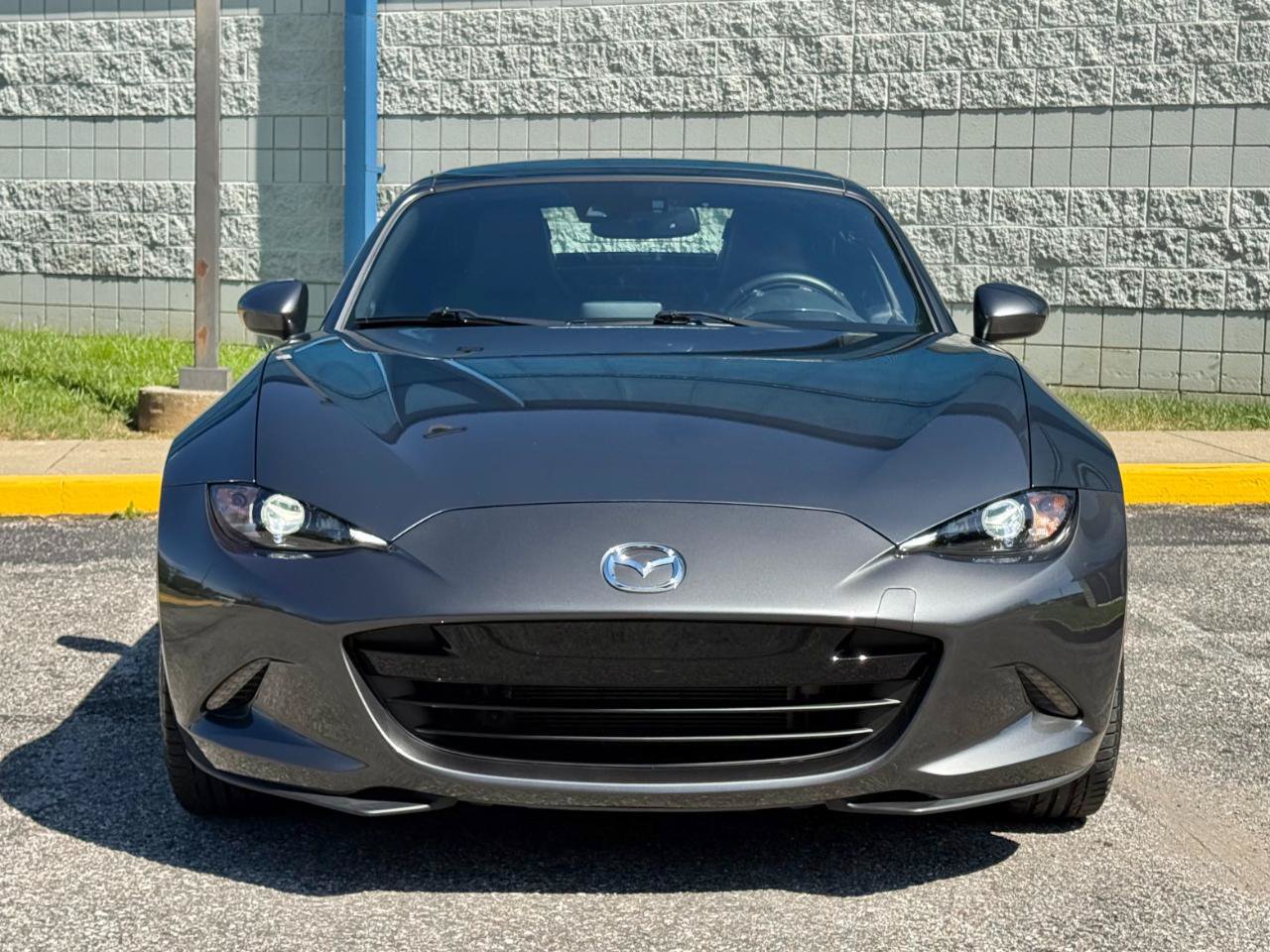 Used 2017 MAZDA MX-5 Miata RF Grand Touring RWD image 2