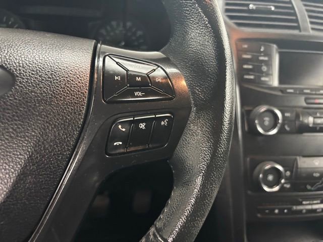 Used 2019 Ford Explorer XLT image 25