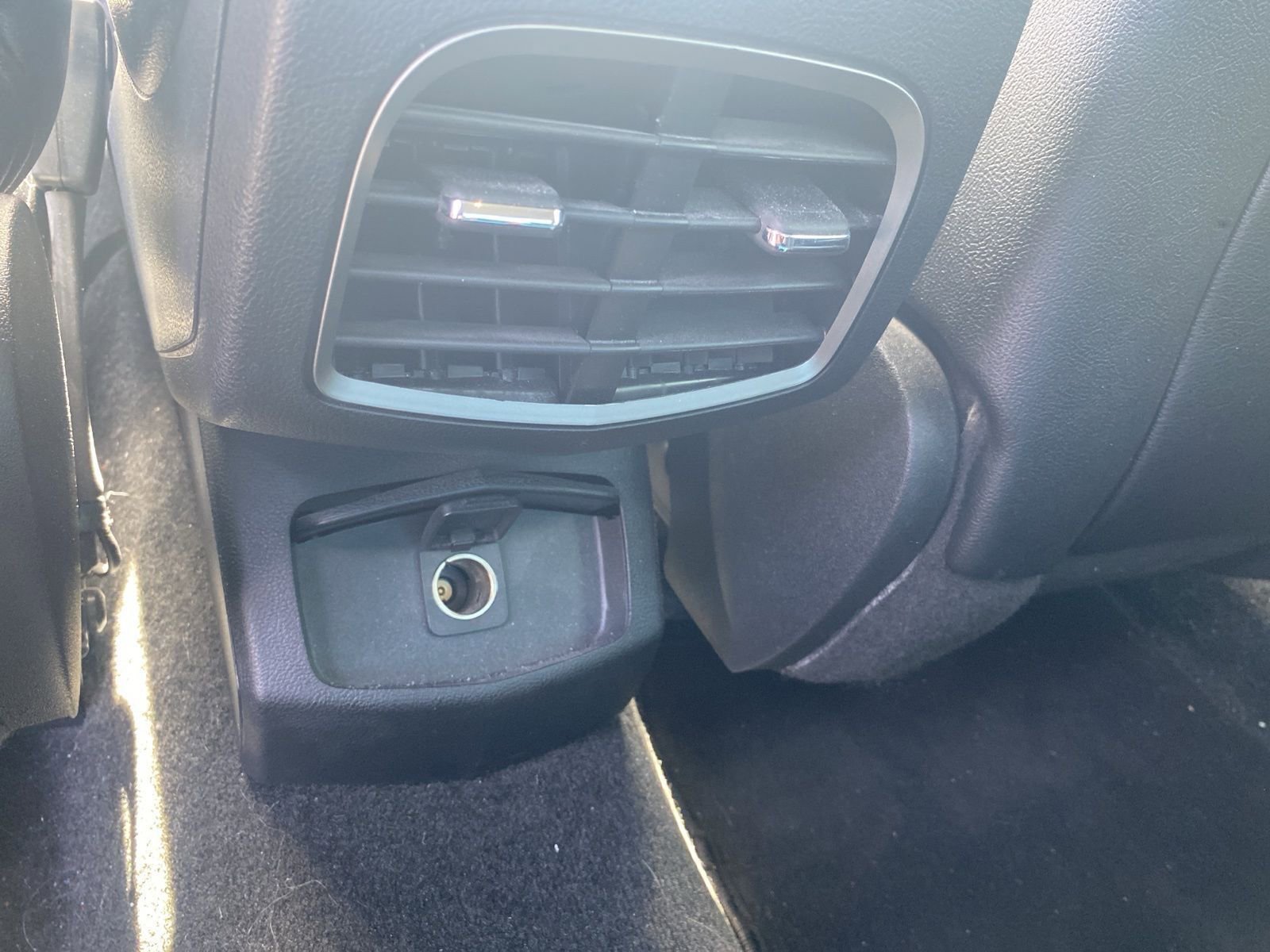 Used 2016 Lincoln MKZ FWD image 22