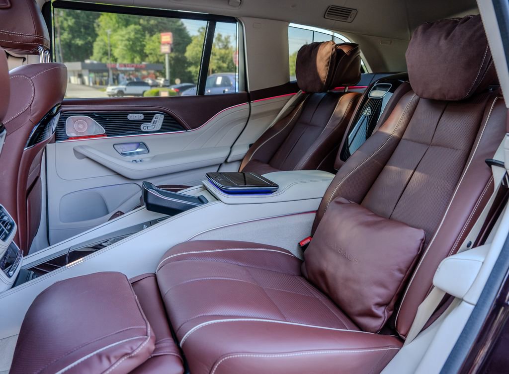Used 2023 Mercedes-Benz Maybach GLS 600 4MATIC image 20