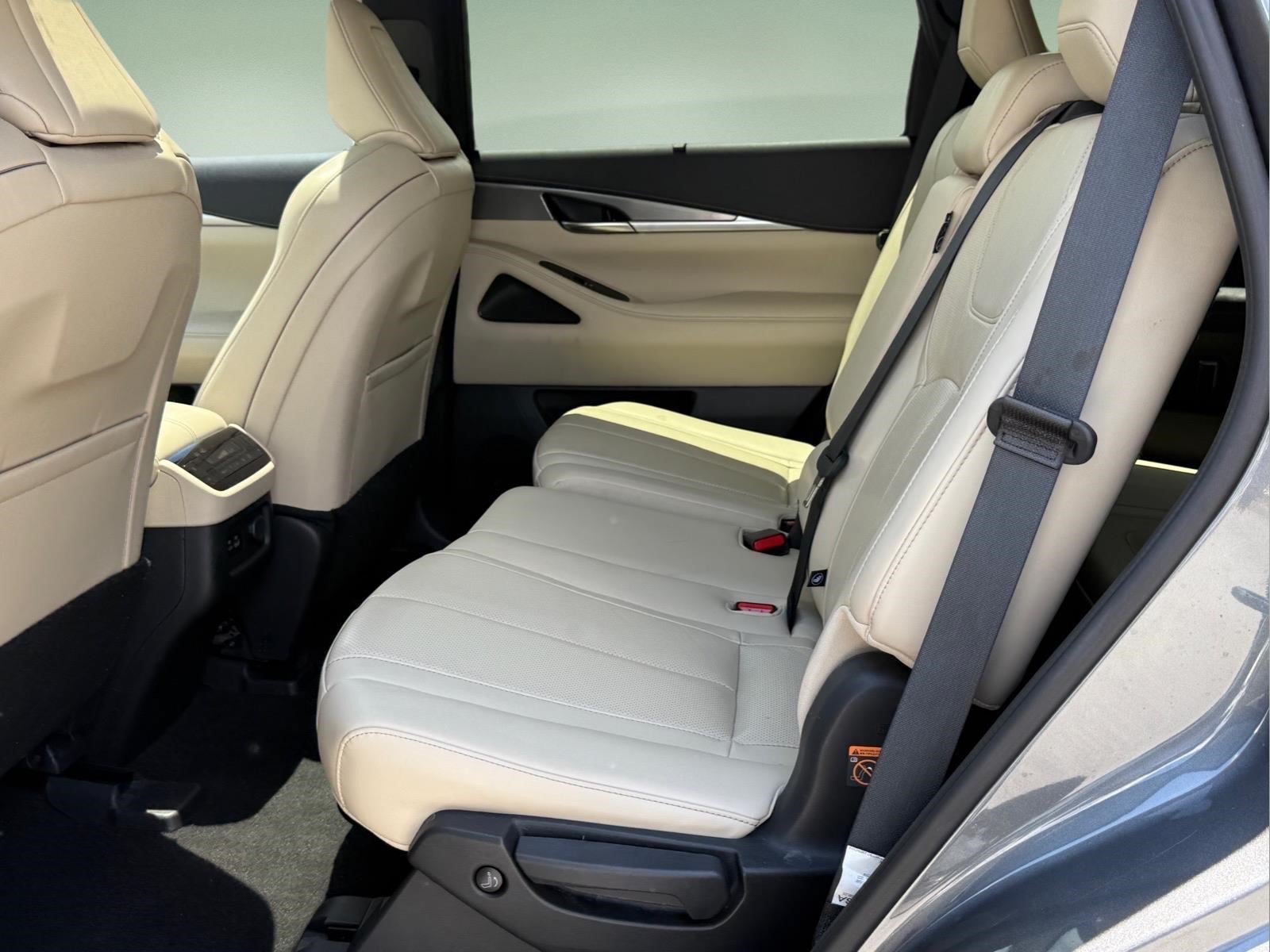 Used 2023 INFINITI QX60 Luxe FWD image 13
