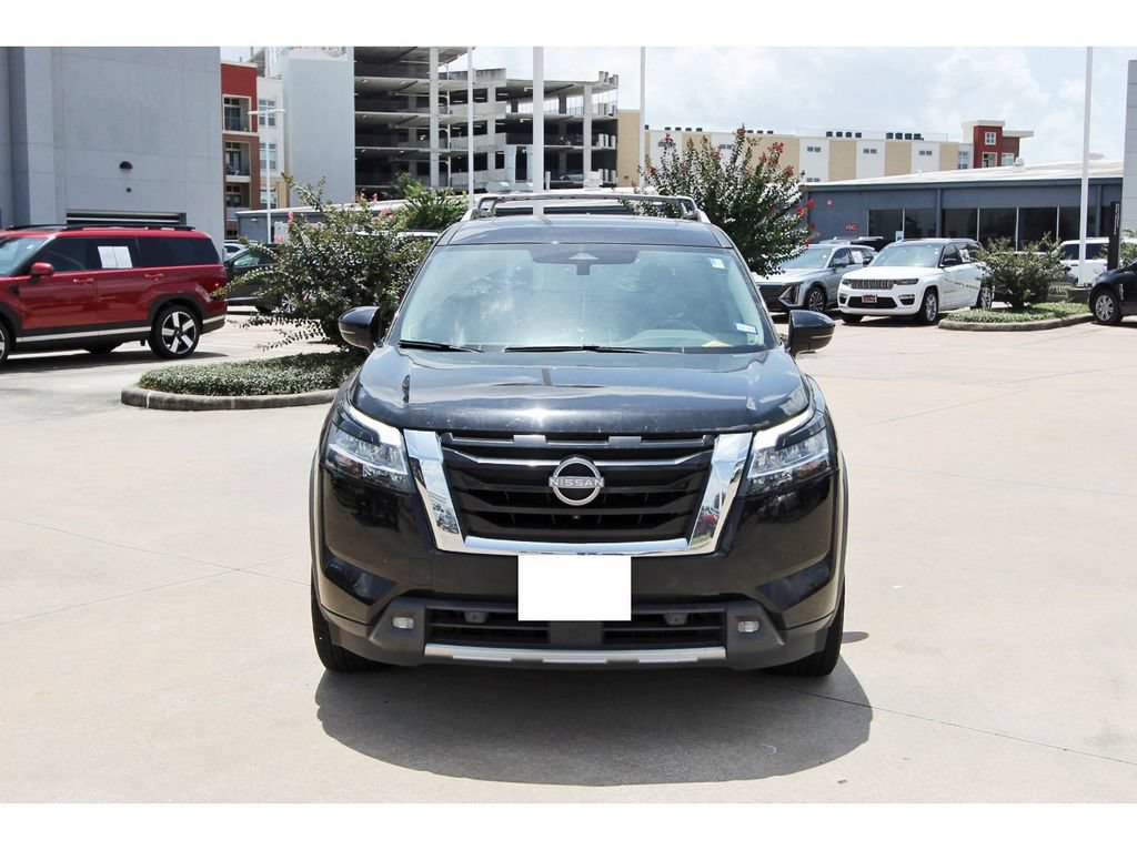 Used 2022 Nissan Pathfinder SL w/ SL Premium Package FWD image 2