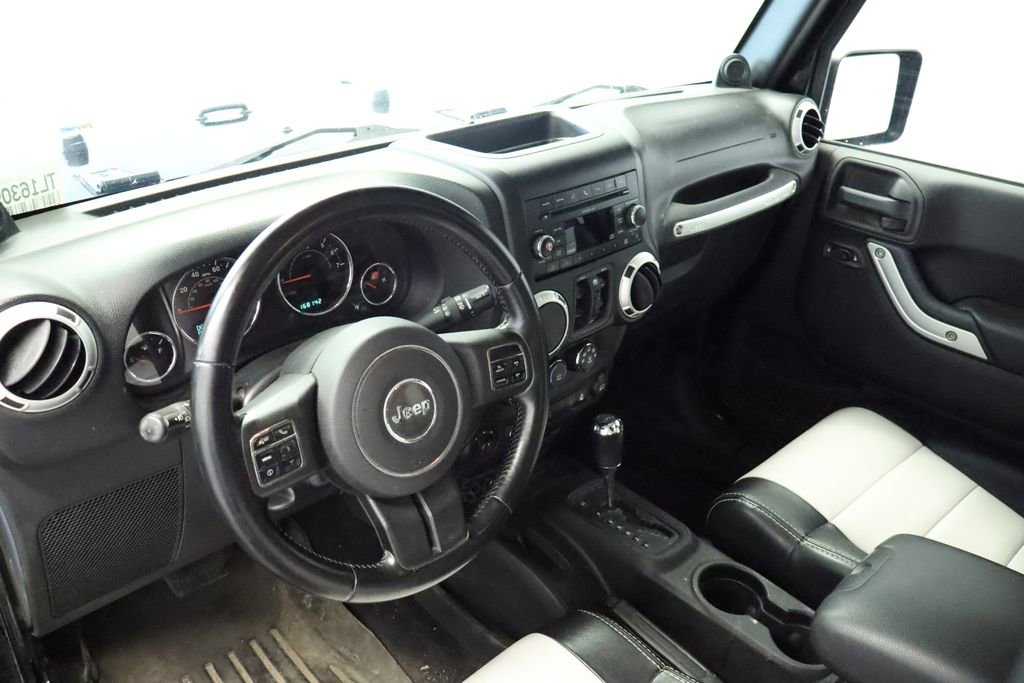 Used 2011 Jeep Wrangler Unlimited Sahara w/ Dual Top Group image 22