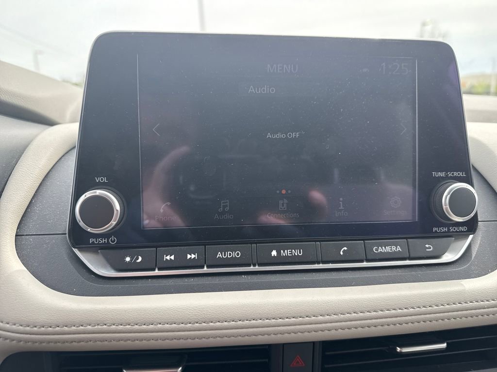 Used 2023 Nissan Rogue SV image 22