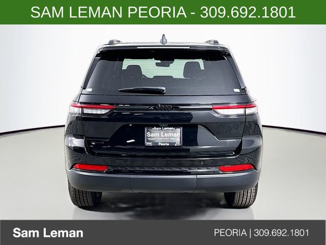 New 2025 Jeep Grand Cherokee Altitude image 6