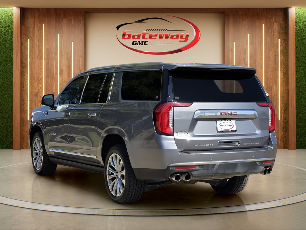 Used 2022 GMC Yukon XL Denali RWD image 7
