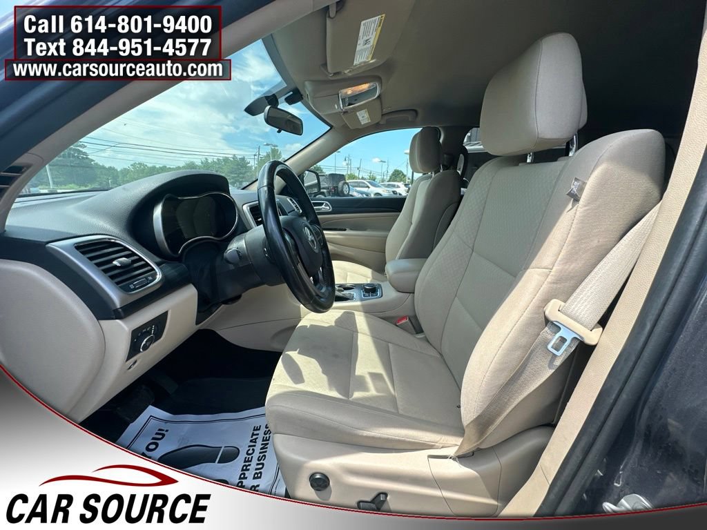 Used 2021 Jeep Grand Cherokee Laredo AWD/4WD image 9
