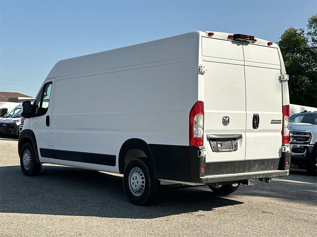 New 2025 RAM ProMaster 3500 w/ Convenience Group image 4
