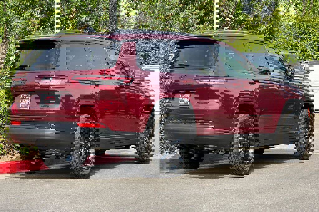 New 2025 Jeep Grand Cherokee L Limited w/ Luxury Tech Group II image 4