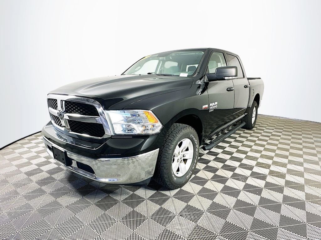 Certified 2019 RAM 1500 Classic SLT w/ Luxury Group image 5