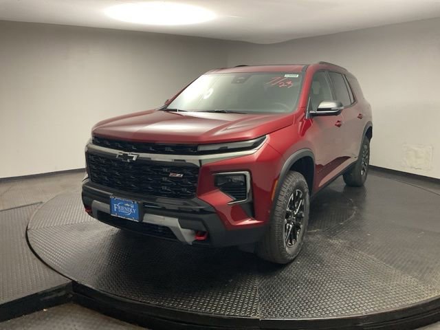New 2026 Chevrolet Traverse Z71 w/ Enhanced Driving Package image 3
