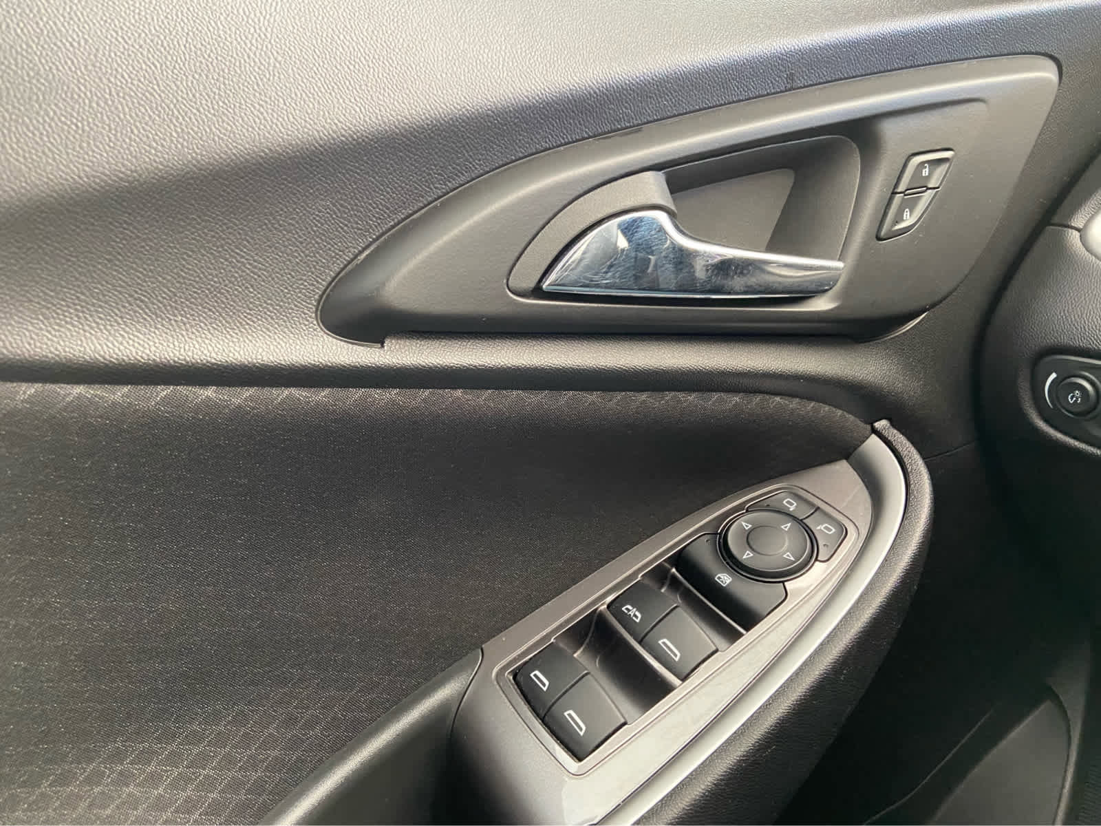 Used 2024 Chevrolet Malibu LT image 32