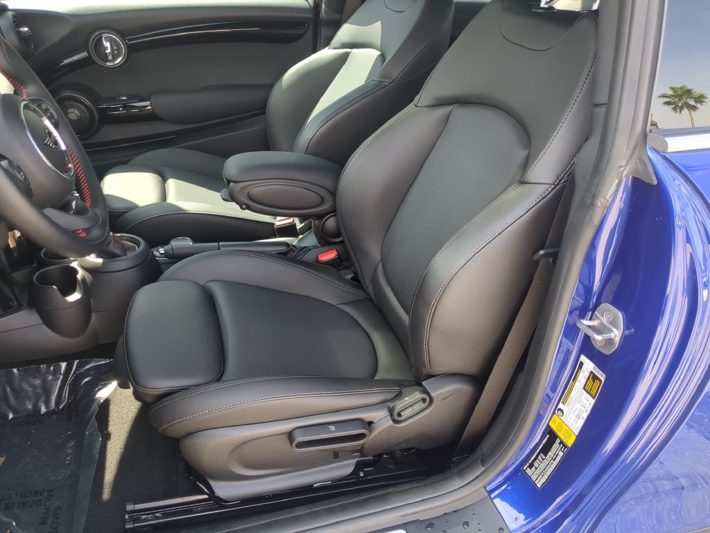 Used 2019 MINI Cooper S w/ Signature Upholstery Package FWD image 19