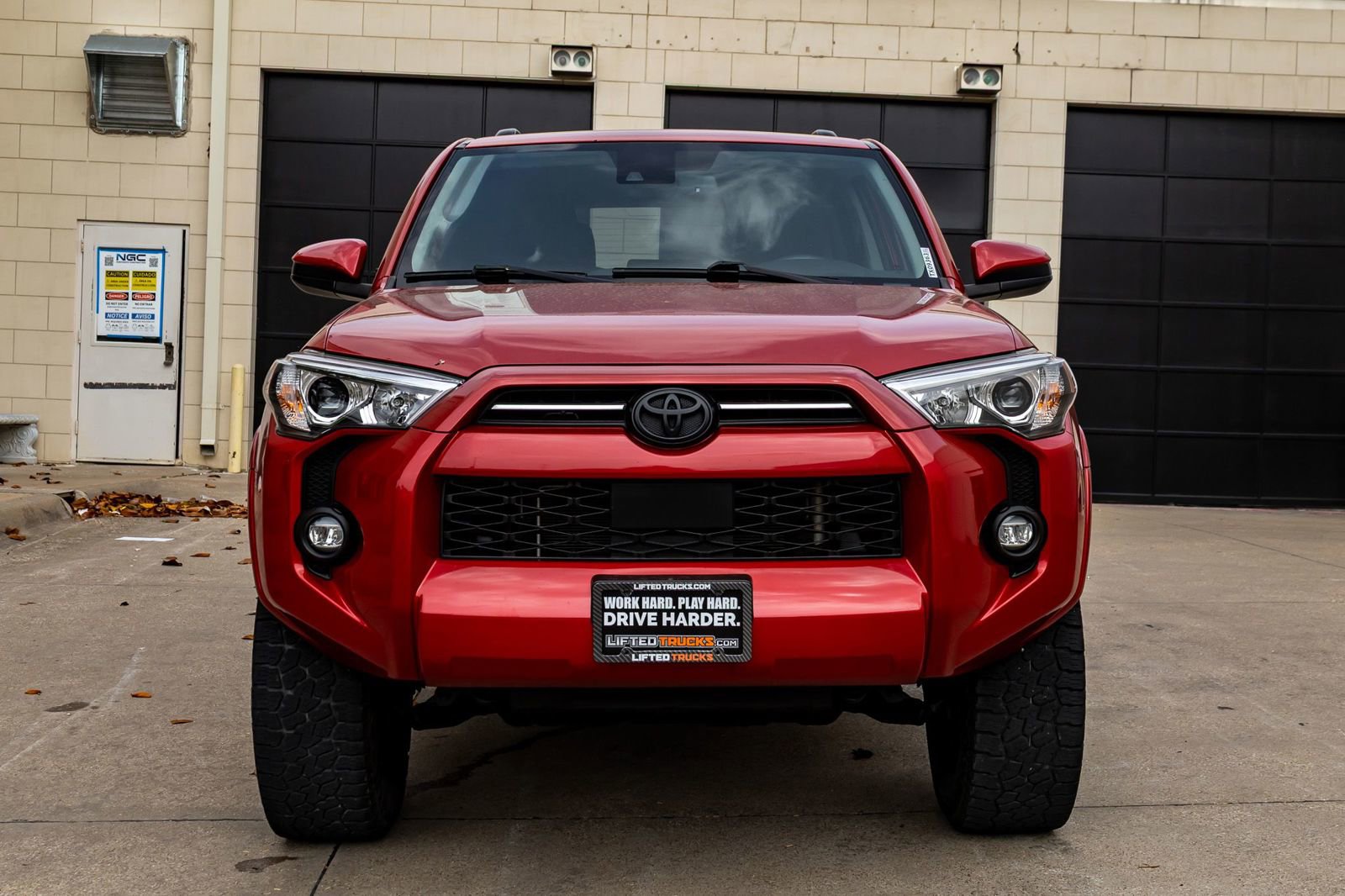 Used 2022 Toyota 4Runner SR5 AWD/4WD image 2