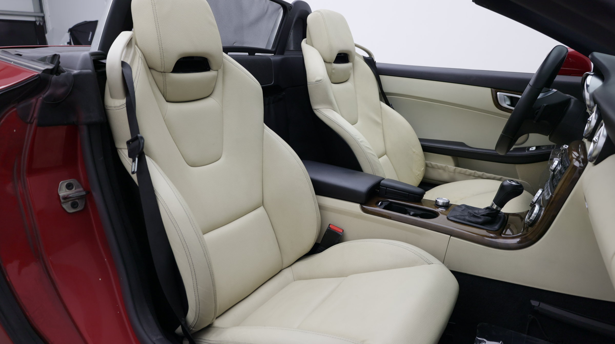 Used 2015 Mercedes-Benz SLK 250 image 33