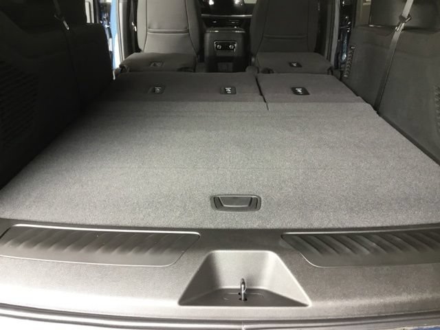New 2026 Chevrolet Suburban LT w/ Comfort Package AWD/4WD image 43