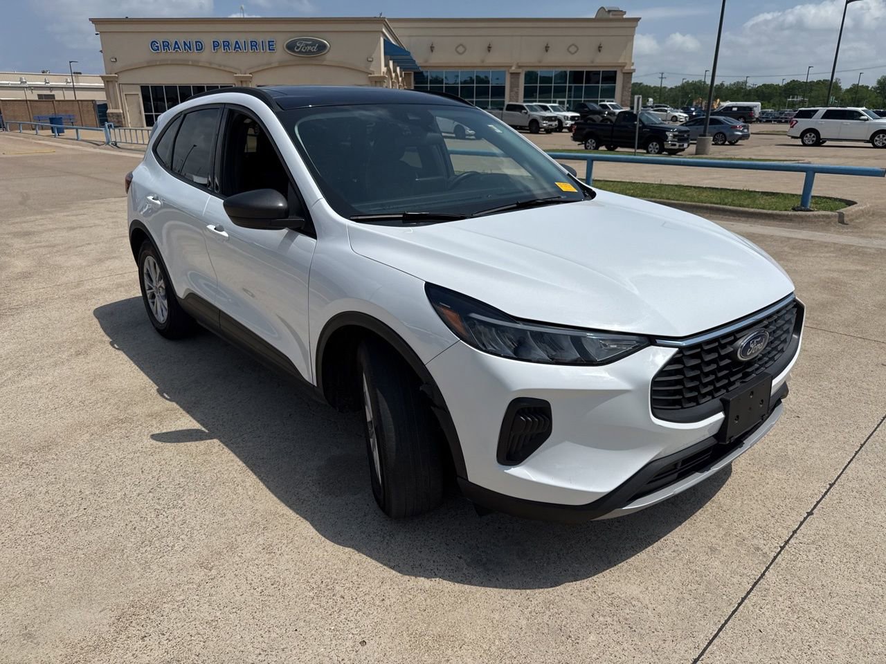 Used 2025 Ford Escape Active image 18