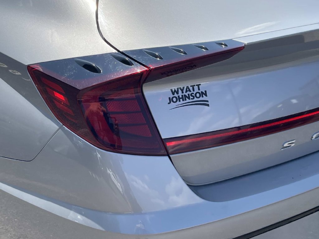 Used 2023 Hyundai Sonata SEL w/ Convenience Package FWD image 12