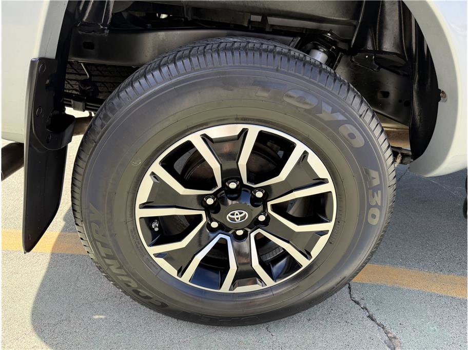 Used 2010 Toyota Tacoma PreRunner RWD image 15