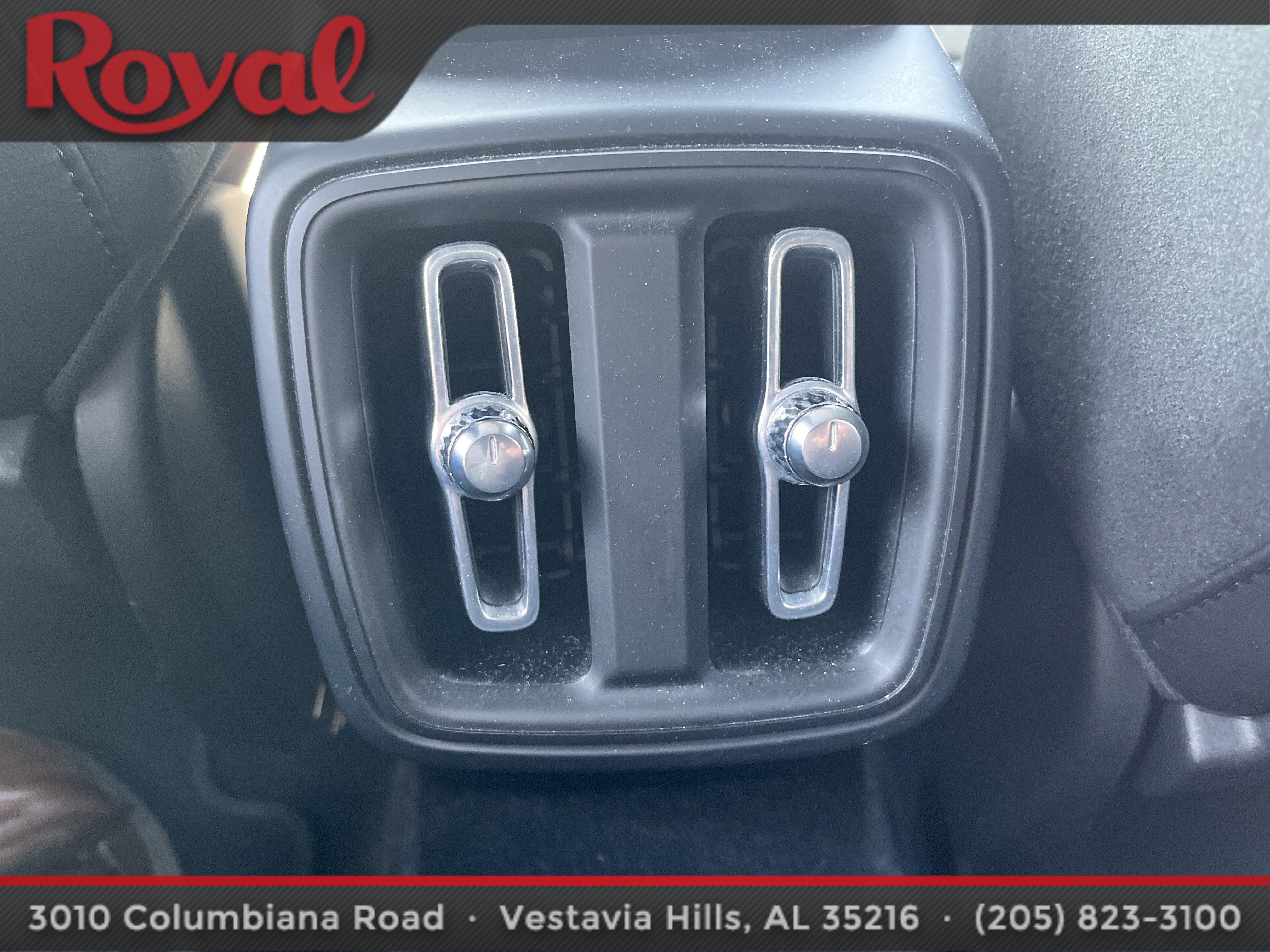 Certified 2022 Volvo XC40 T5 R-Design image 12