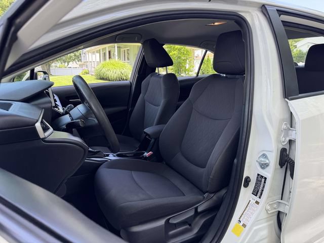 Used 2021 Toyota Corolla LE FWD image 18