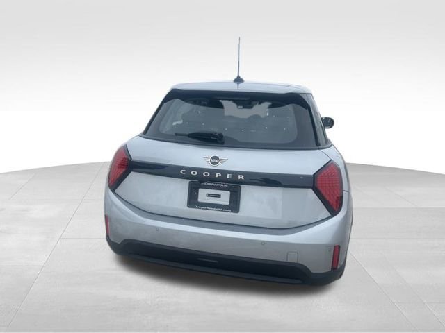 New 2026 MINI Cooper 4-Door Hardtop image 9
