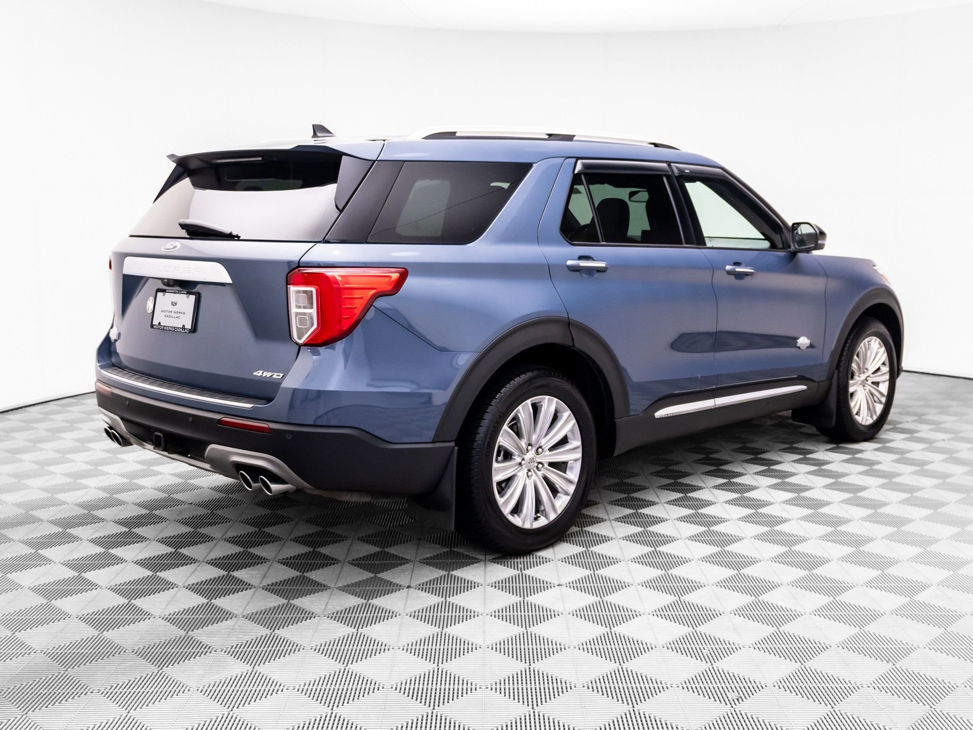 Used 2021 Ford Explorer King Ranch w/ Premium Technology Package AWD/4WD image 6