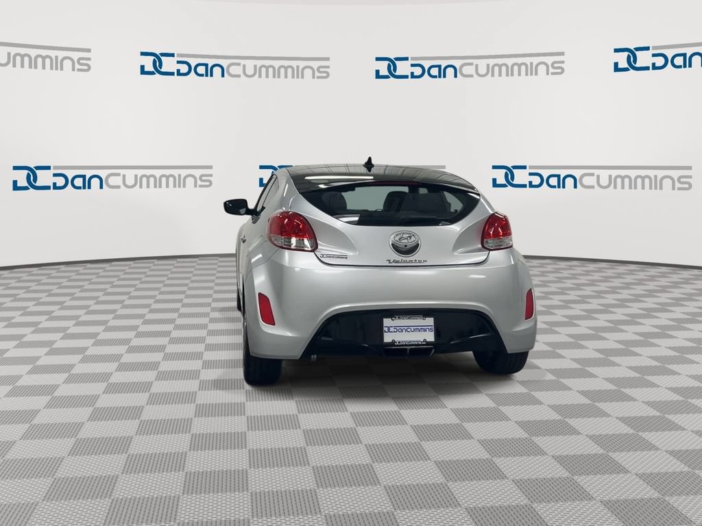 Used 2016 Hyundai Veloster w/ Option Group 02 FWD image 7