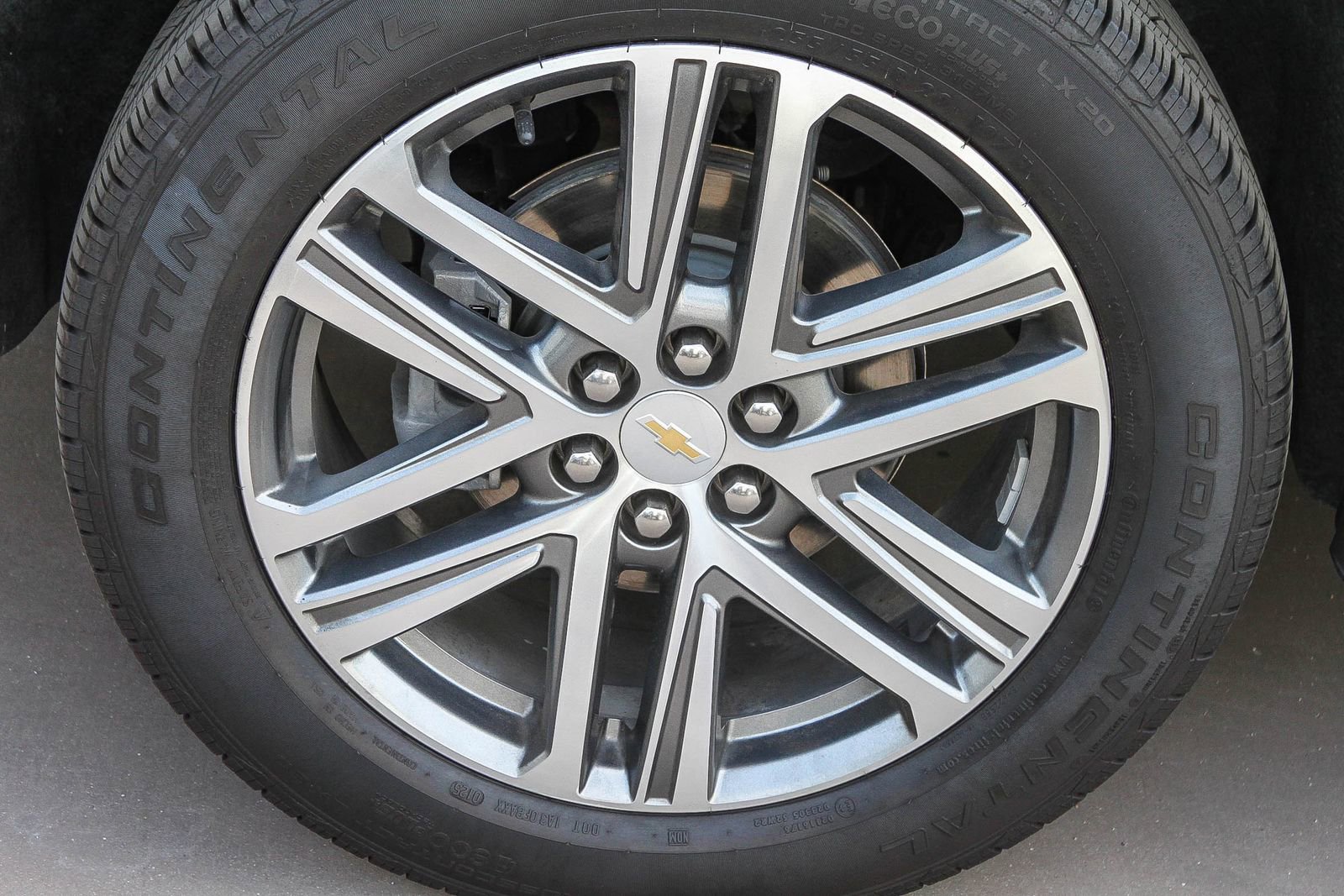 Used 2023 Chevrolet Traverse High Country image 11