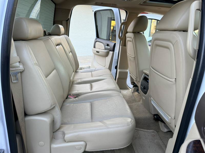 Used 2013 GMC Sierra 3500 Denali AWD/4WD image 16
