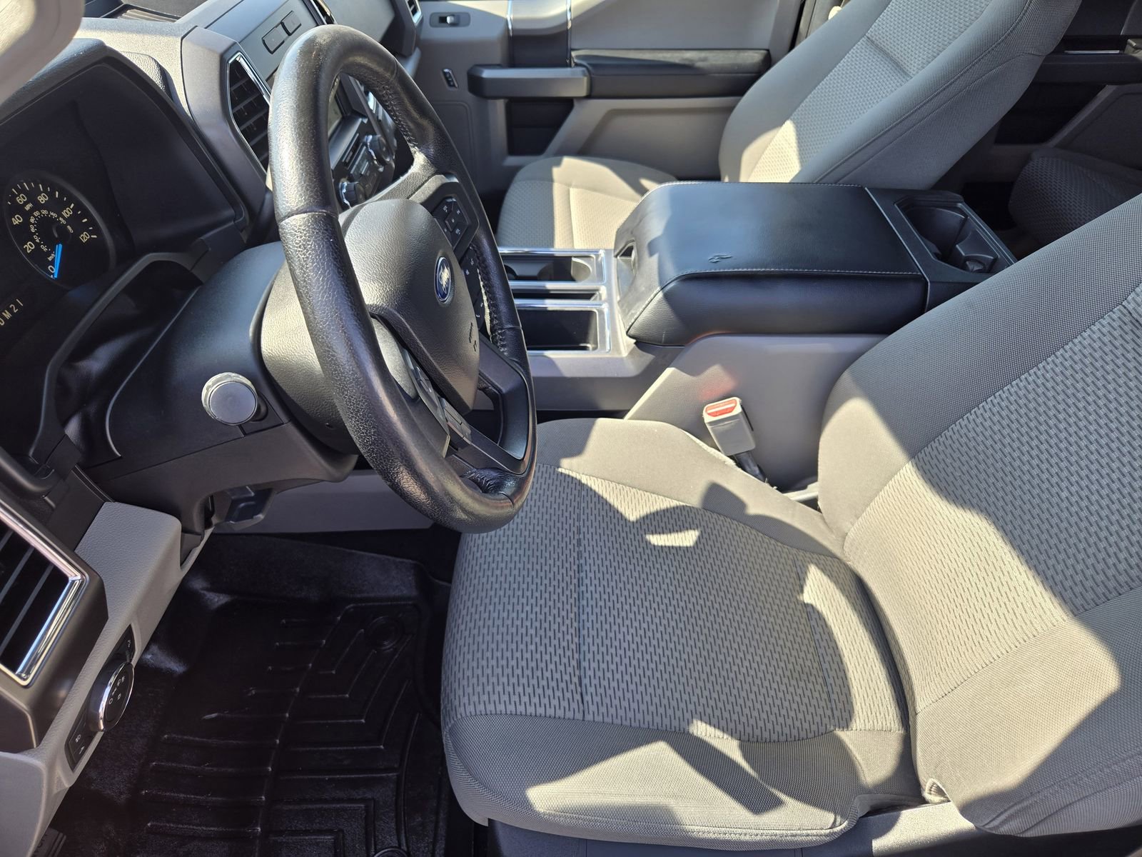 Used 2016 Ford F150 XLT w/ Equipment Group 302A Luxury RWD image 13