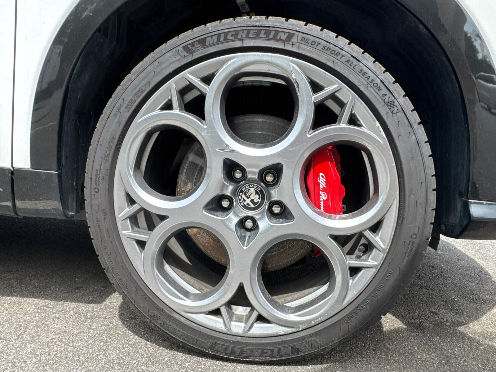 Used 2024 Alfa Romeo Tonale Veloce image 15