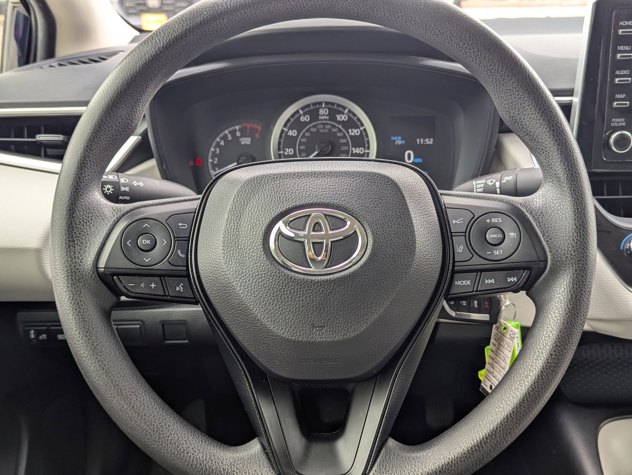 Used 2021 Toyota Corolla LE w/ Carpet Mat Package (TMS) image 20