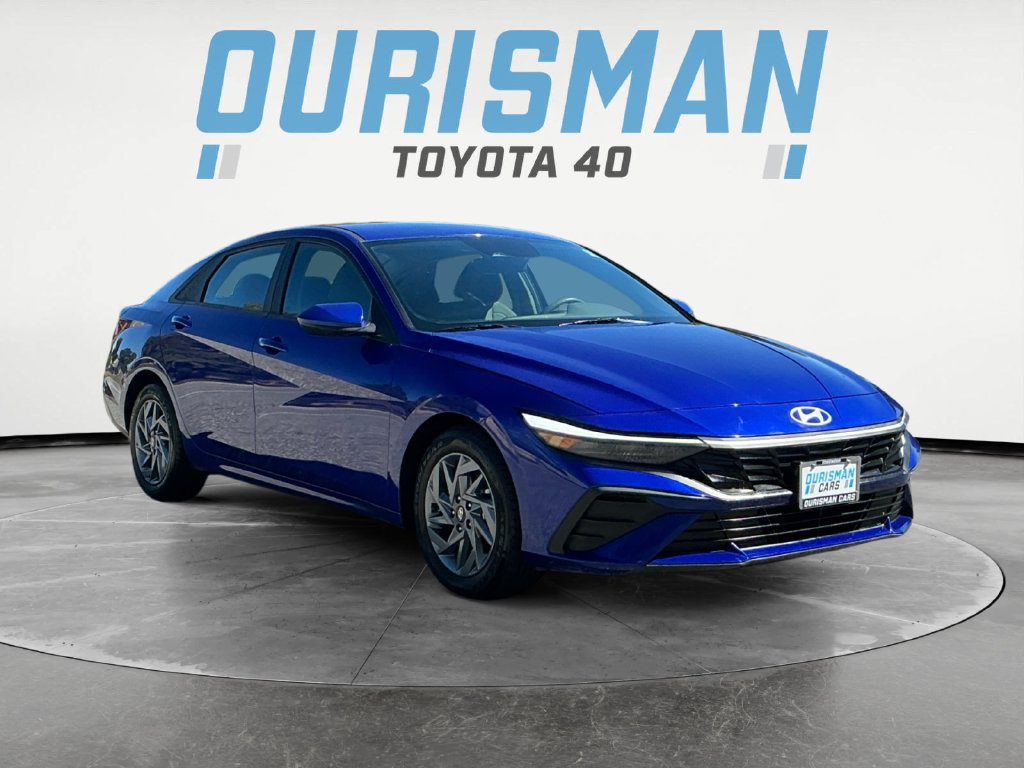 Used 2024 Hyundai Elantra SEL FWD image 1