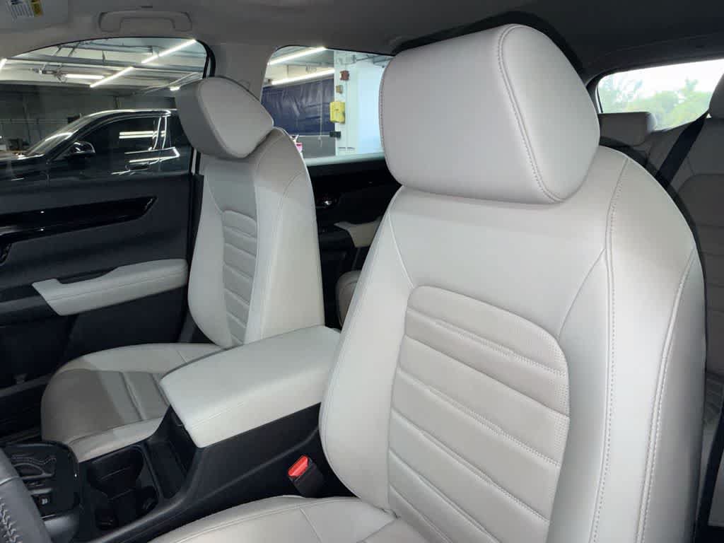 Used 2025 Honda CR-V EX-L image 14