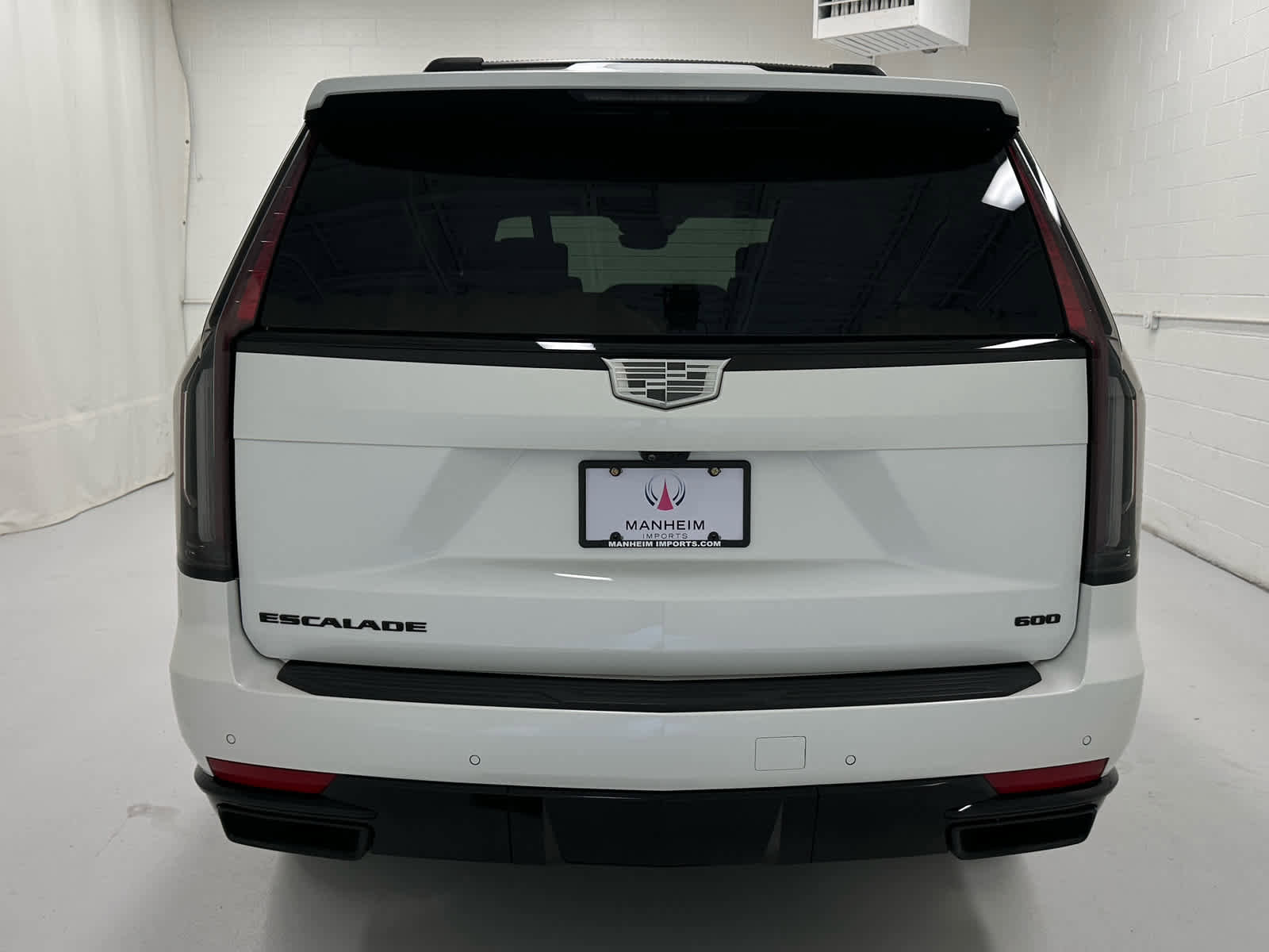 Used 2024 Cadillac Escalade Sport w/ LPO, ONYX Package AWD/4WD image 7