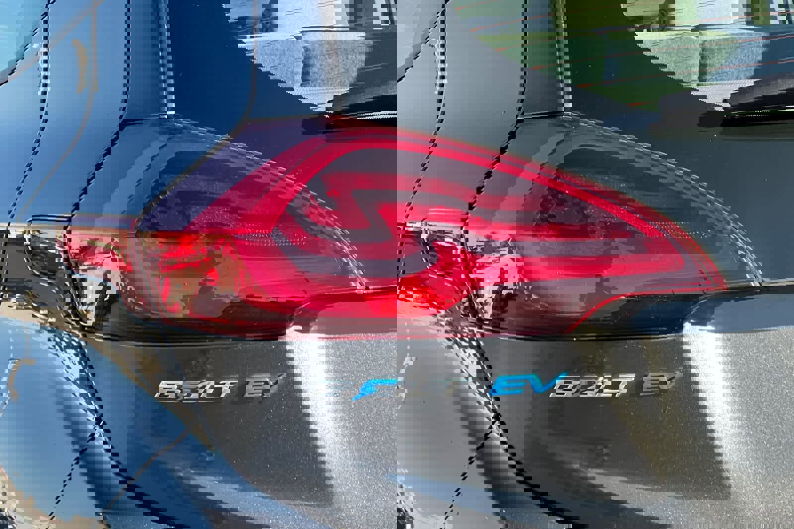 Used 2019 Chevrolet Bolt LT image 31