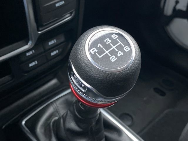 Used 2023 Jeep Wrangler Willys image 27